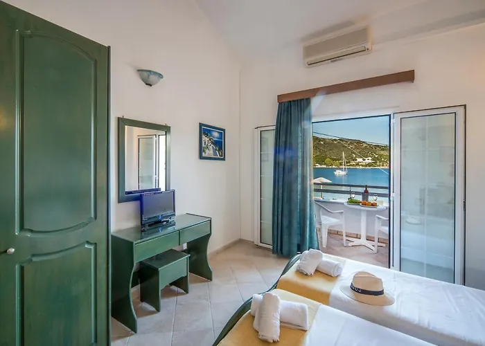 Nelli Aparthotel