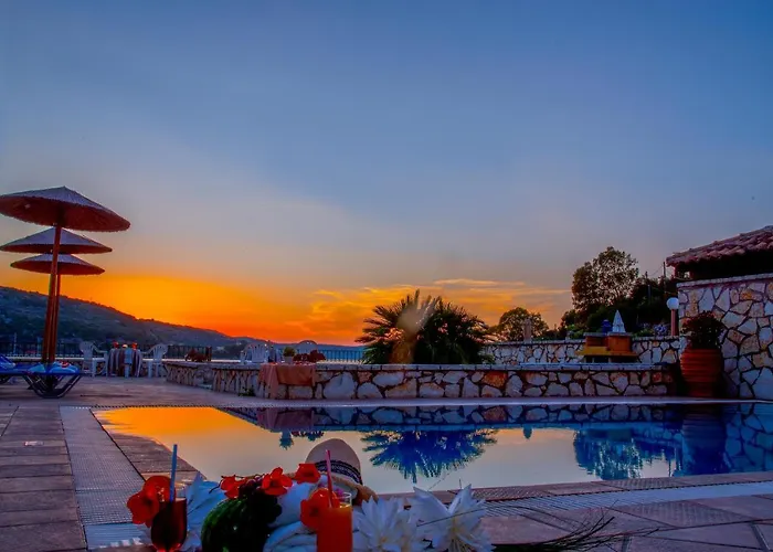 Aparthotel Nelli 4*