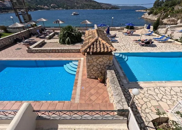 Nelli Aparthotel 4*