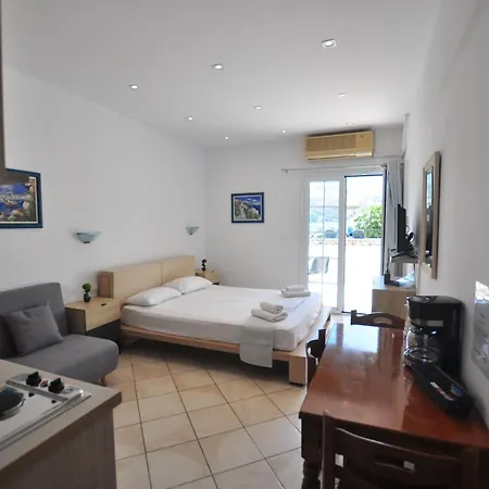 Nelli Aparthotel