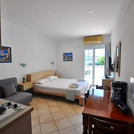 Apartmanhotel Nelli 4*