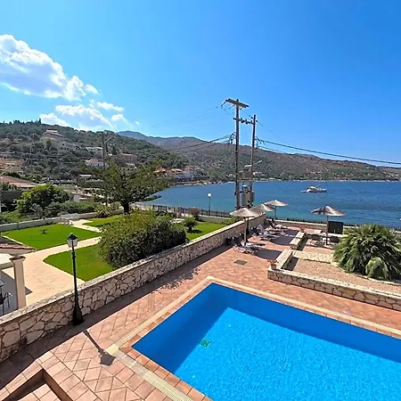 Nelli Apartmanhotel